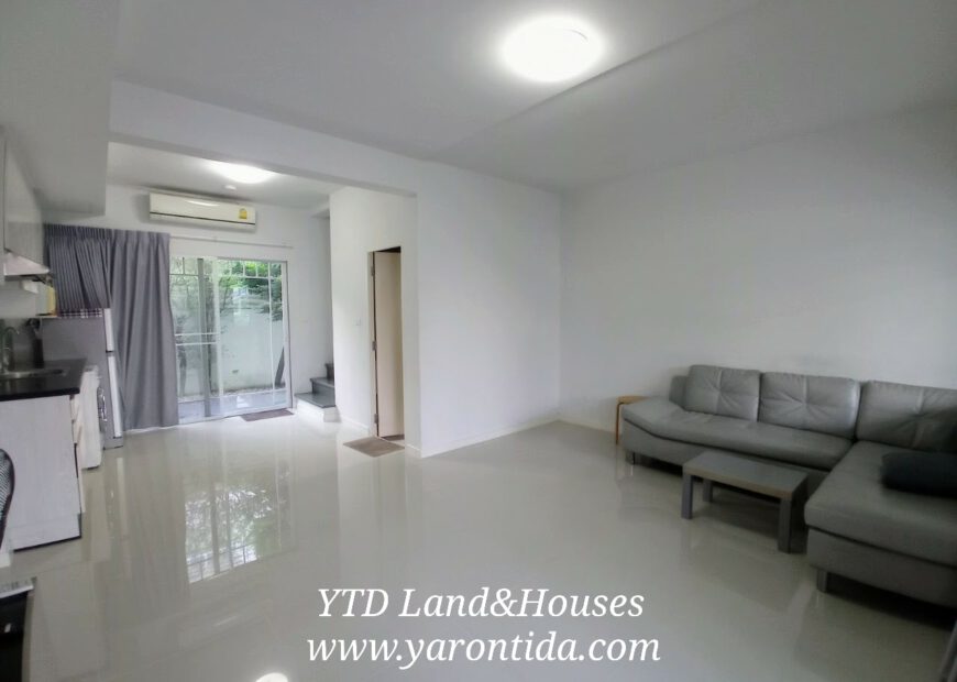 For Sale / Rent Townhouse Indy 2 Bangna Km.7 The house is close to the garden, good society, good neighbors.